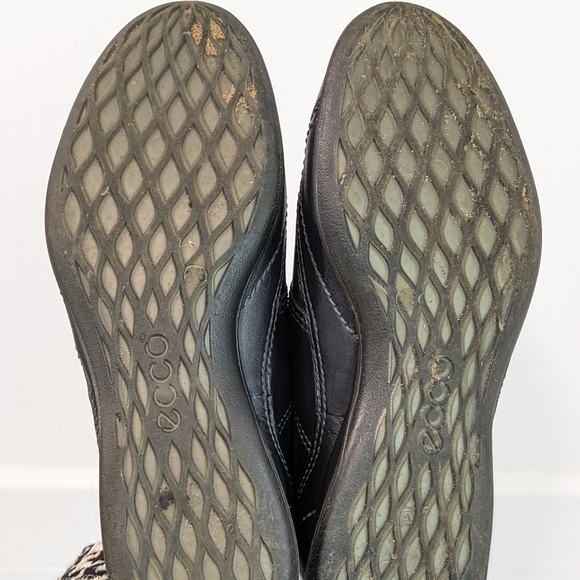 Leather sneakers by Ecco - Picture 13 of 16